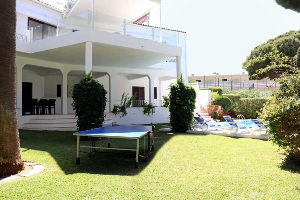 Villa Hibiscus, Great Location In Vilamoura, Lush Green Lawns And Garden Quarteira Exteriör bild